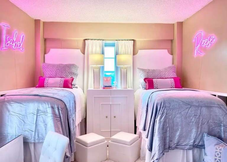 21 College Dorm Room Inspiration