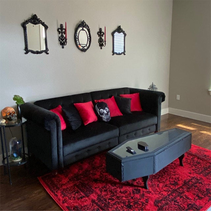 21 Gothic Living Room Ideas for a Bold, Romantic Vibe